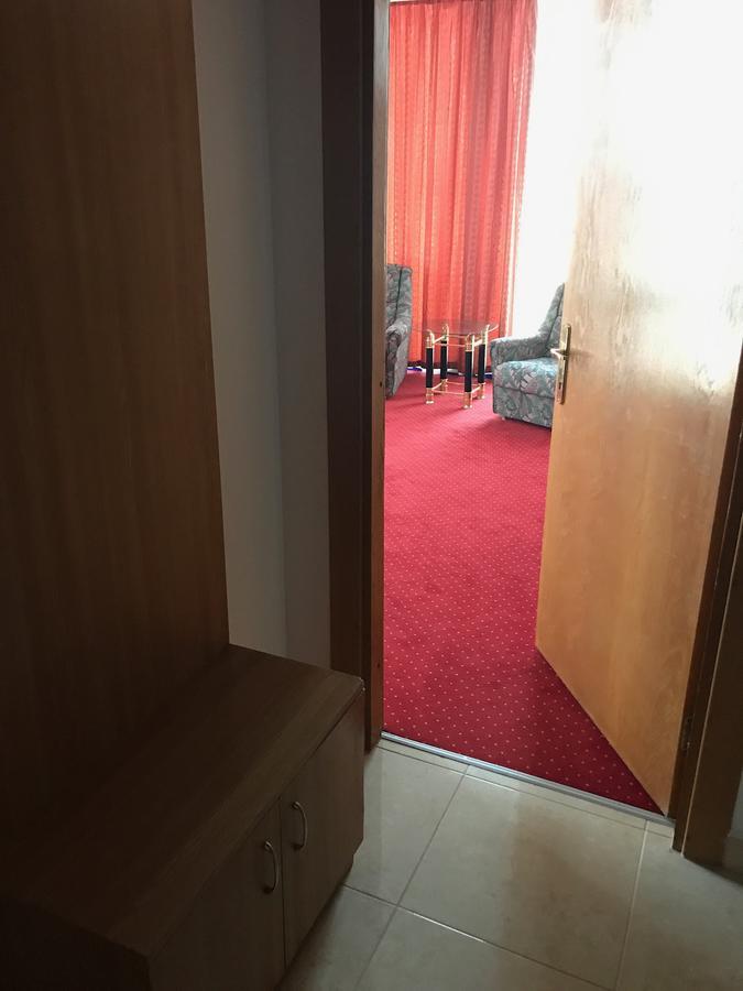 Apartament in regim hotelier Bacău Exterior foto